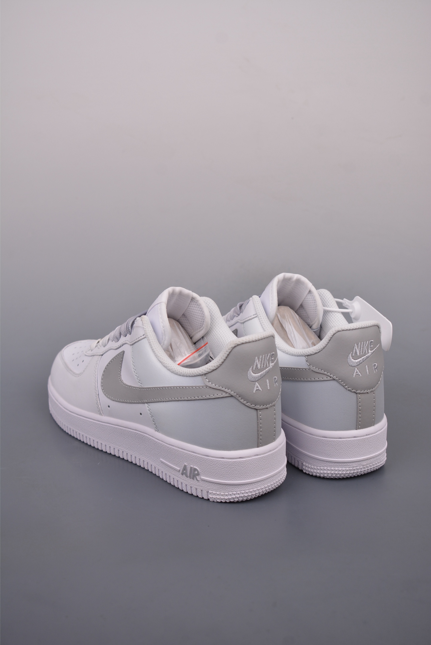 Nike Air Force 1'07 Low WhiteSliver FN0366-102