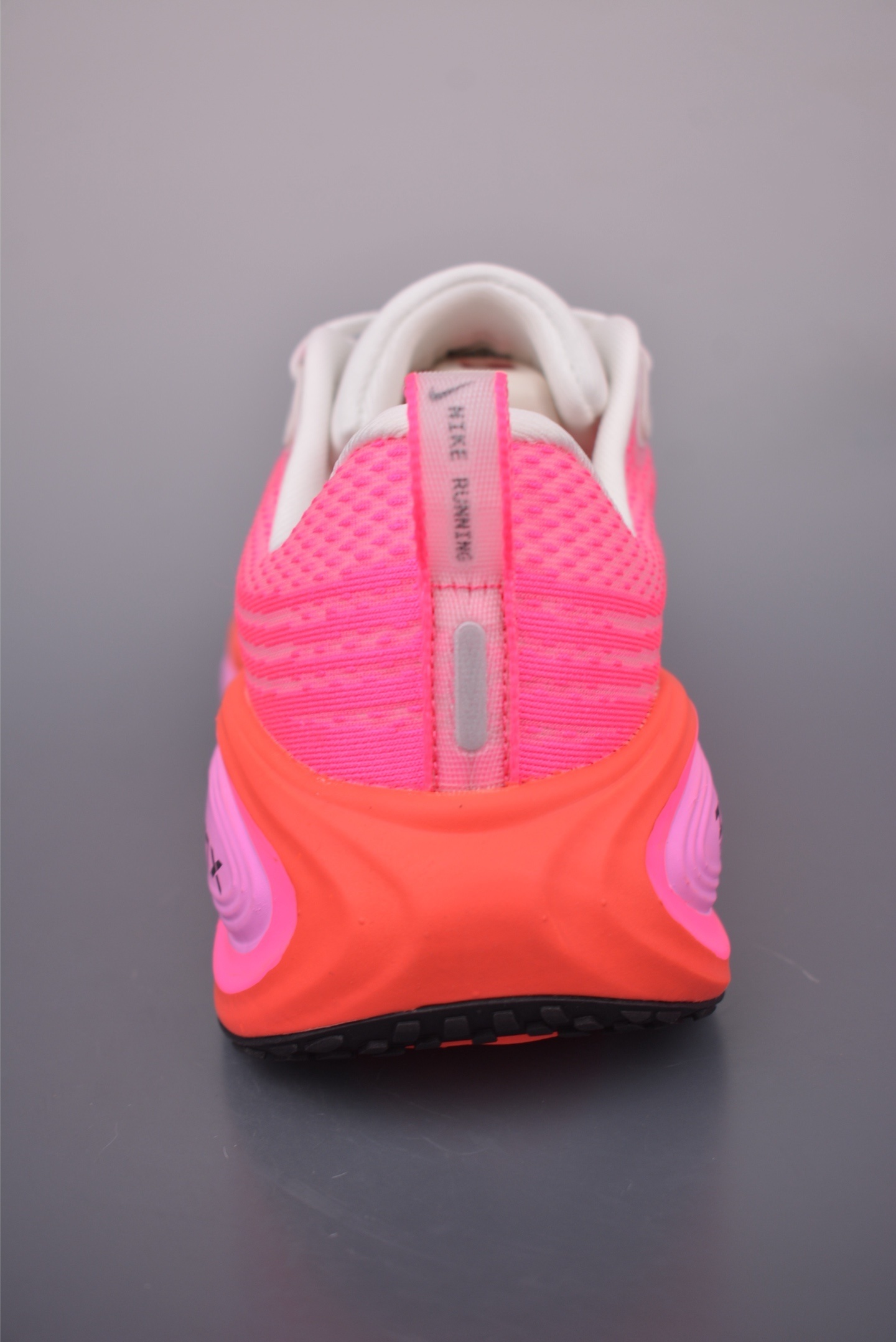 Nike Air Zoom Vomero Plus 