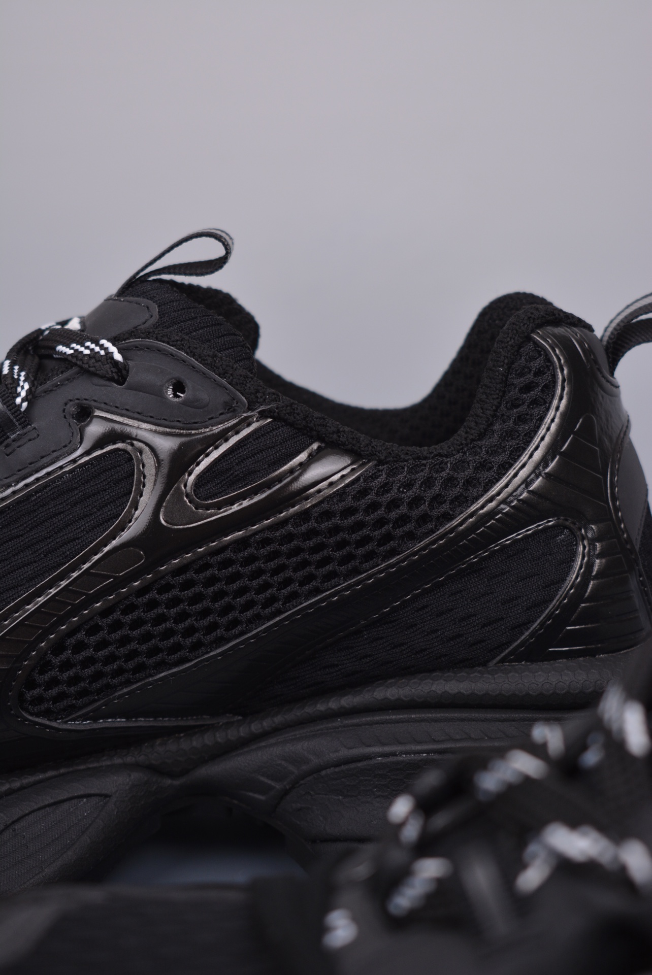 BALENCIAGA 3XL Sneakers Black Warrior