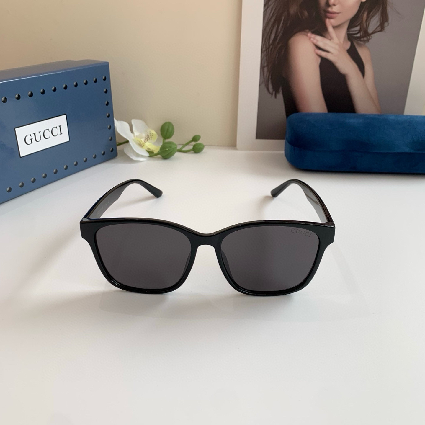 Gucci Round Frame Sunglasses