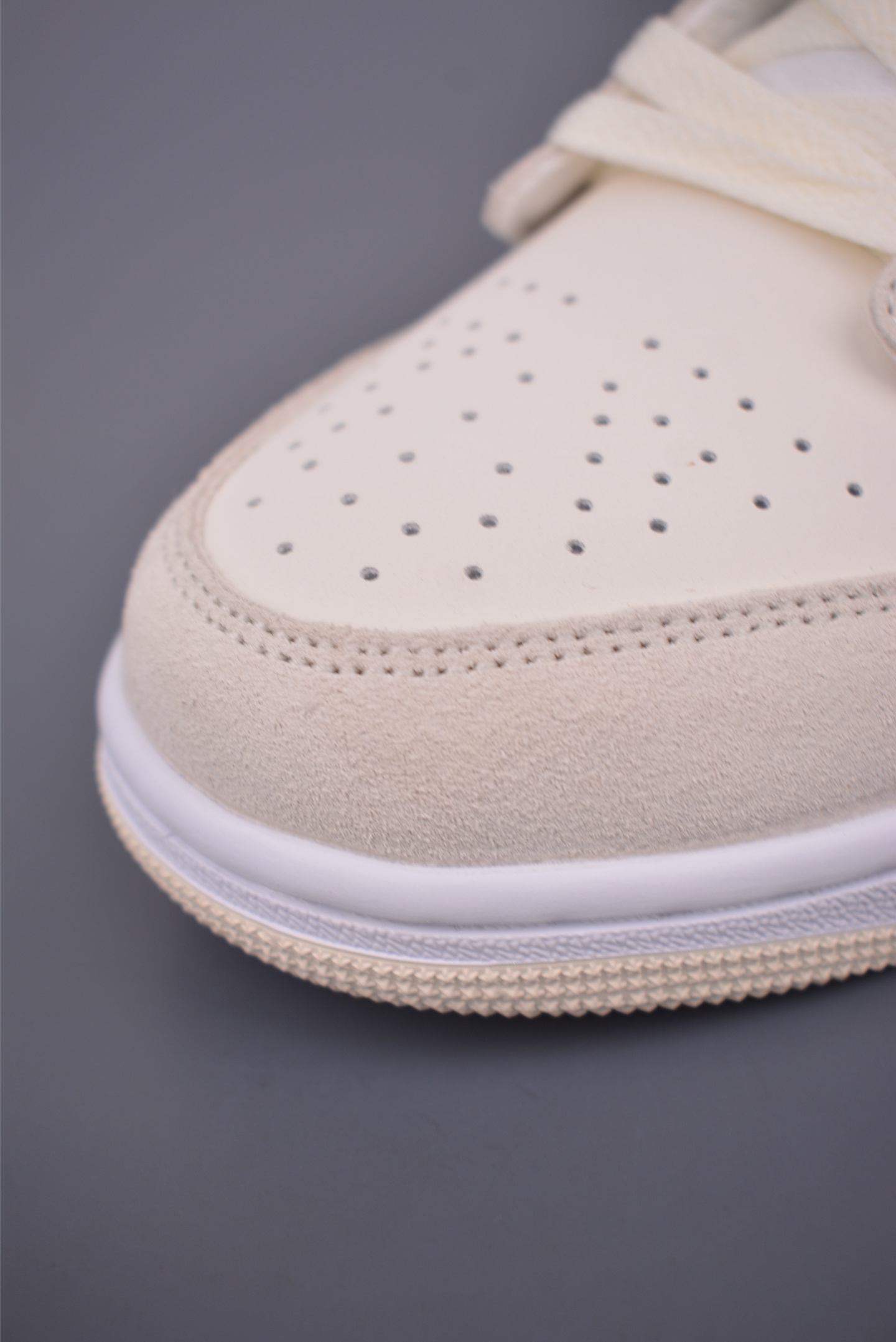 Air Jordan 1 Low GS 