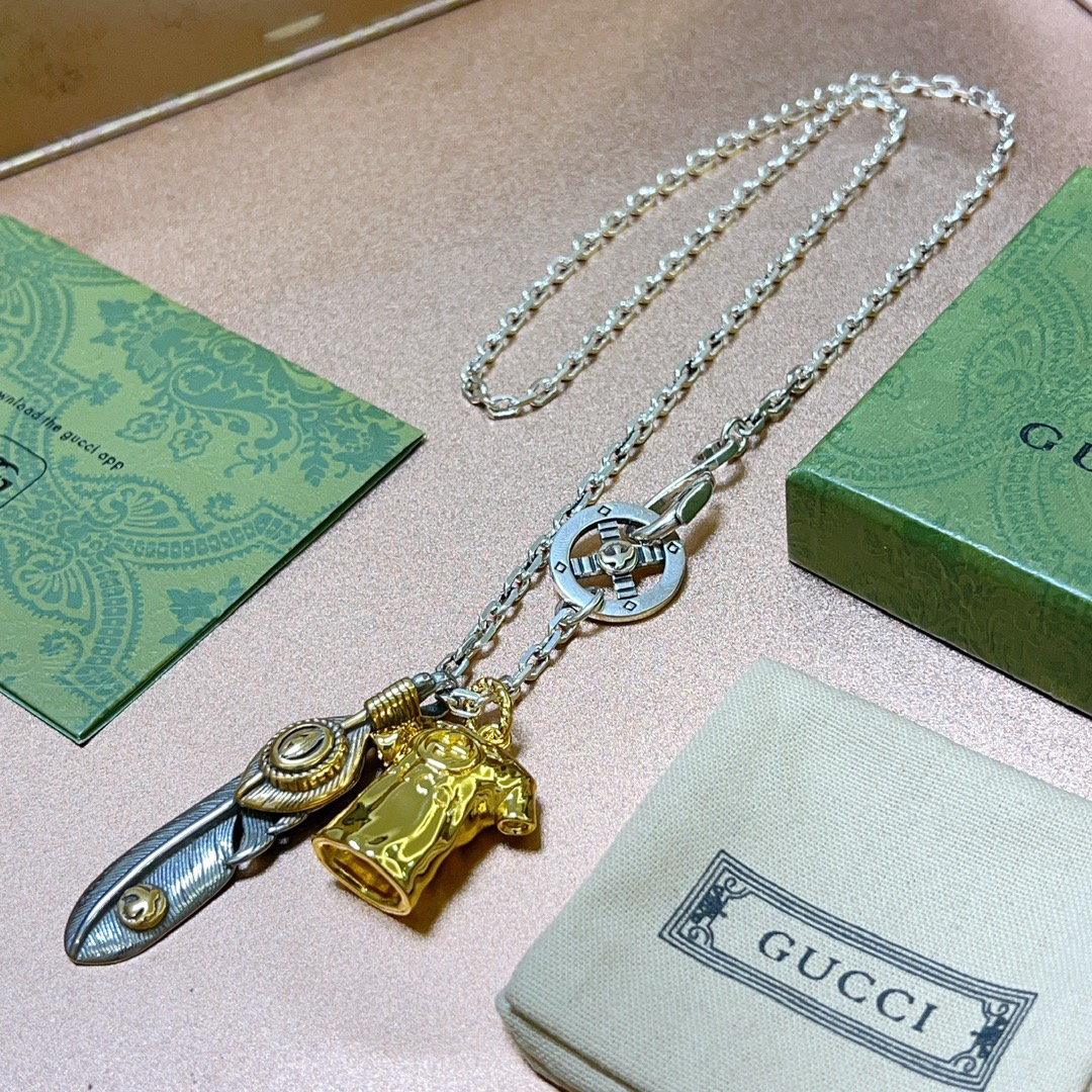 Gucci Anger Forest series gold T-shirt feather necklace