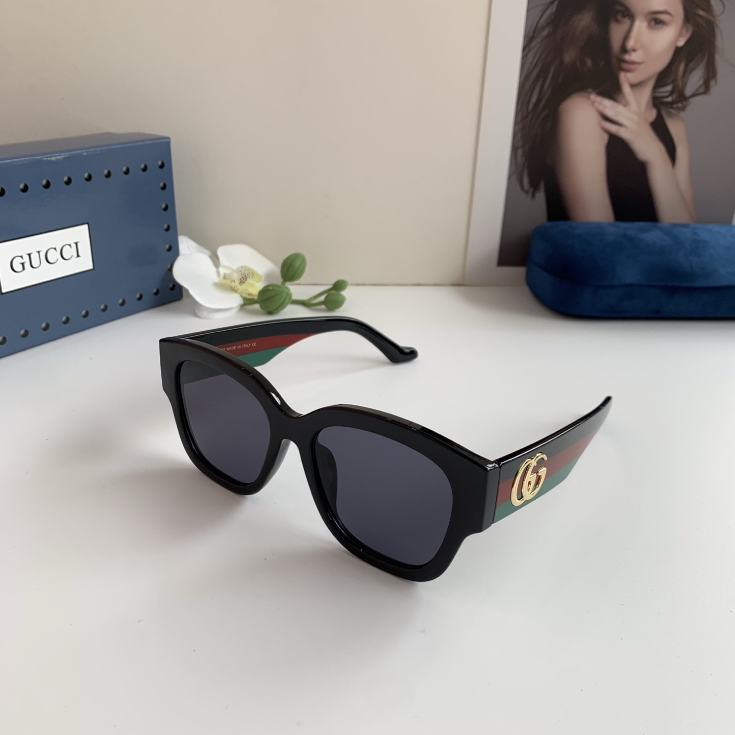 Gucci Round Frame Sunglasses