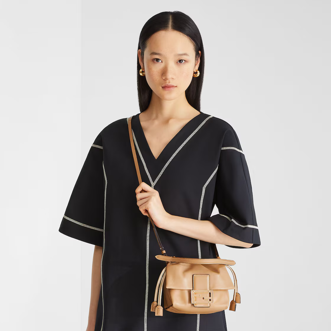 Fendi Mamma Baguette Small 8BS105ABVEF19P8