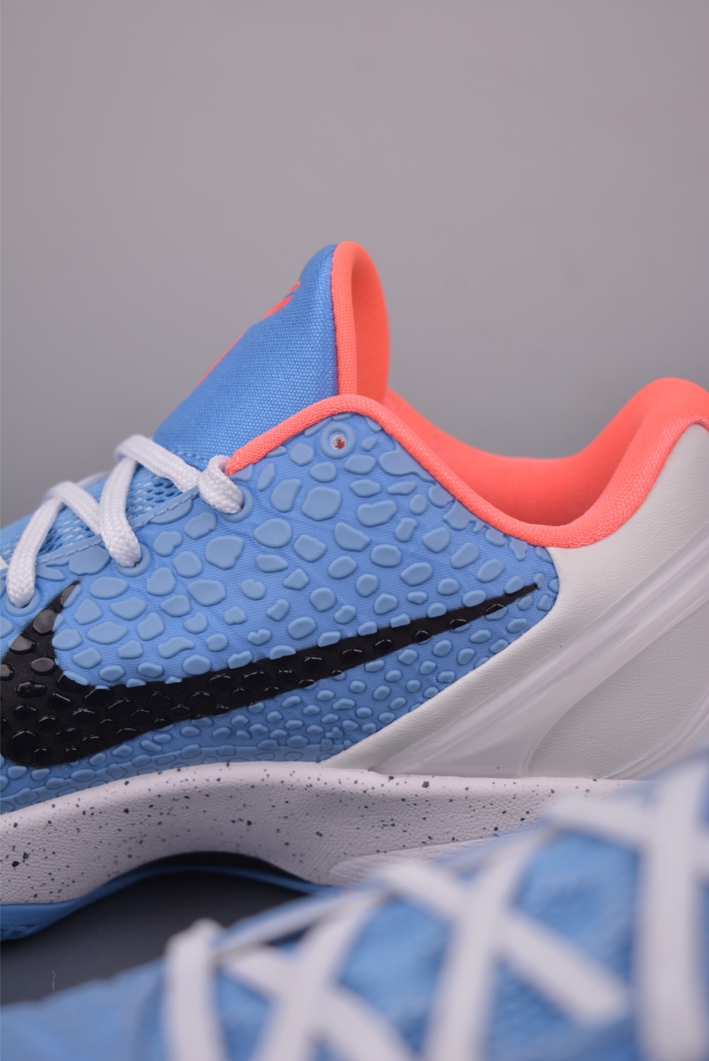 Nike Kobe 6 Protro “Blue and white gradient” DJ5437-020