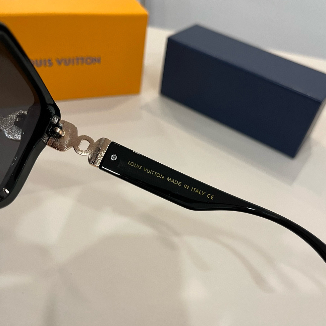 Louis Vuitton Square Frame Sunglasses