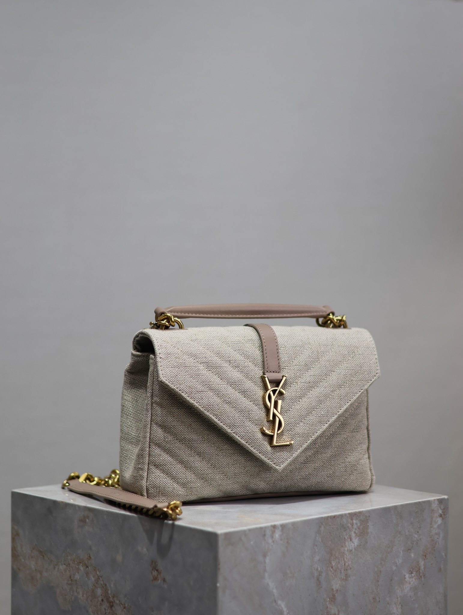 Yves Saint Laurent Monogram college messenger bag 392737