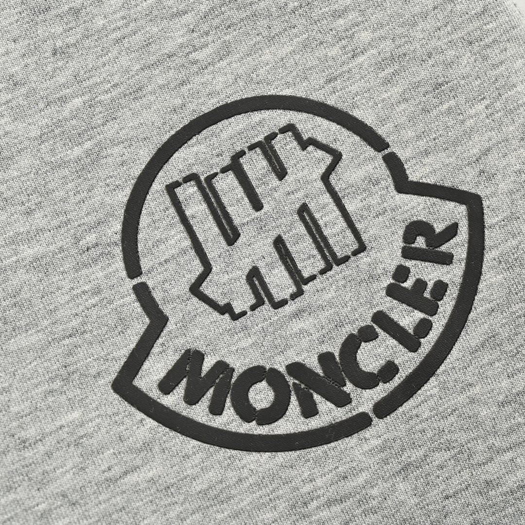 Moncler 24Fw logo pocket print trousers