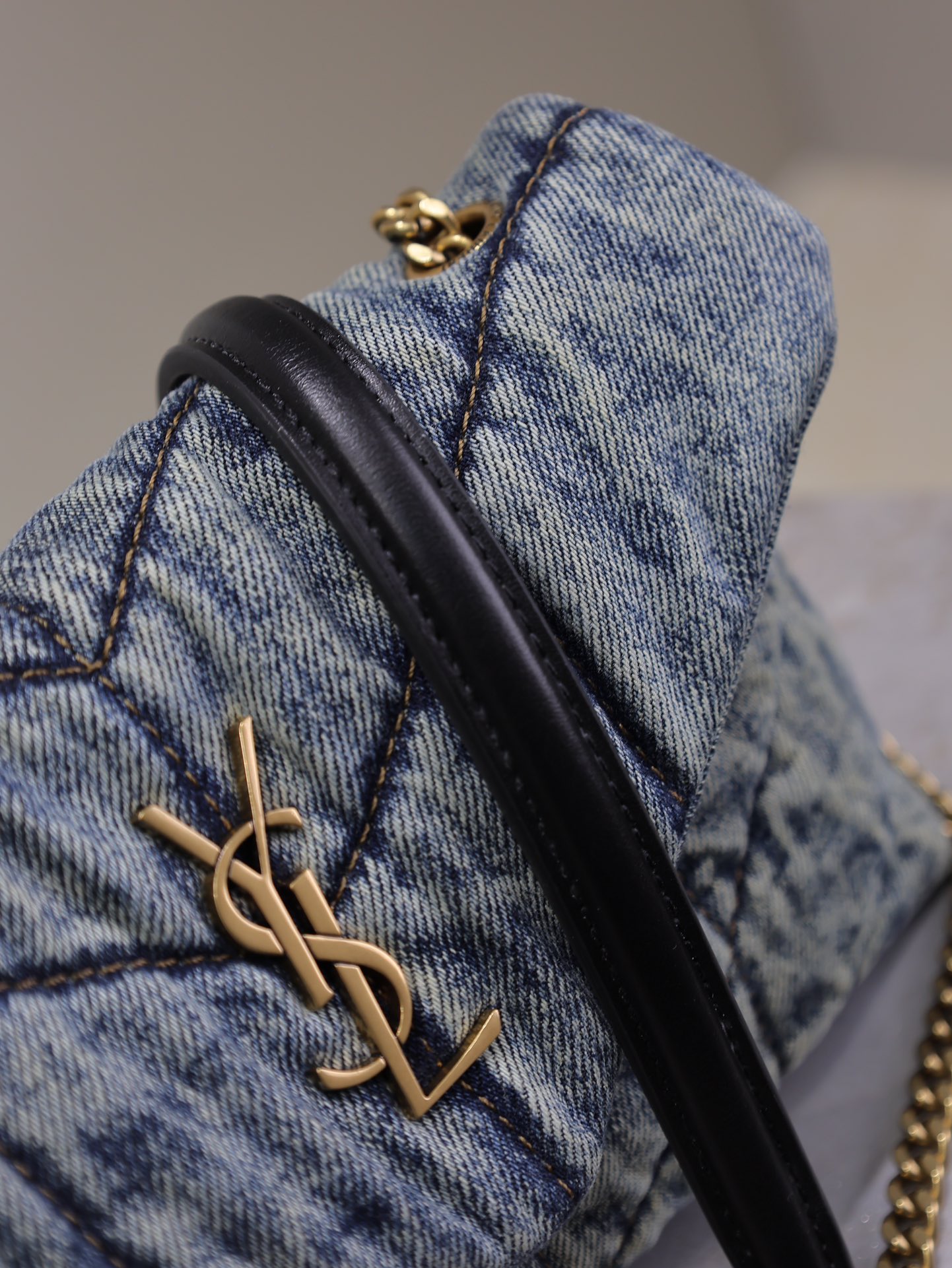 Yves Saint Laurent Loulou ffer denim bag 620333