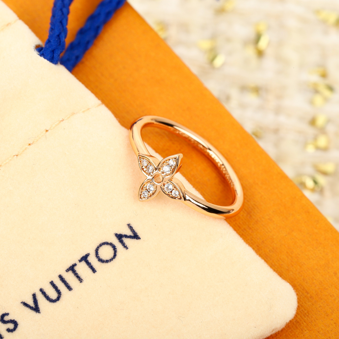 Louis Vuitton STAR BLOSSOM four-leaf clover diamond ring