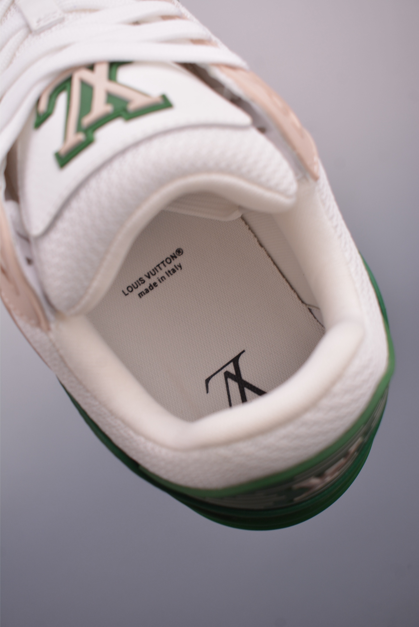Louis Vuitton Trainer Sneaker Low 