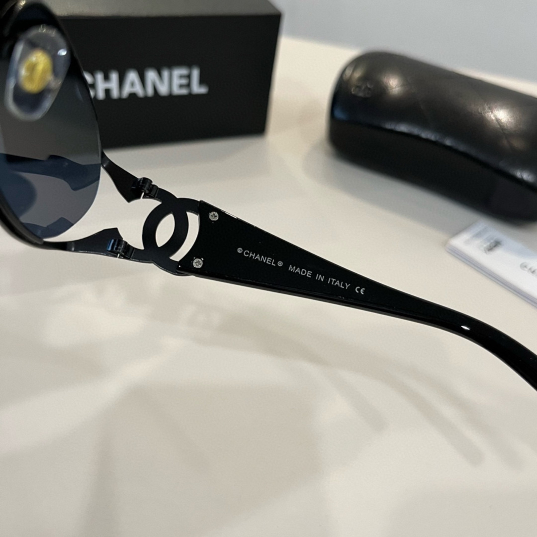 Chanel round frame sunglasses