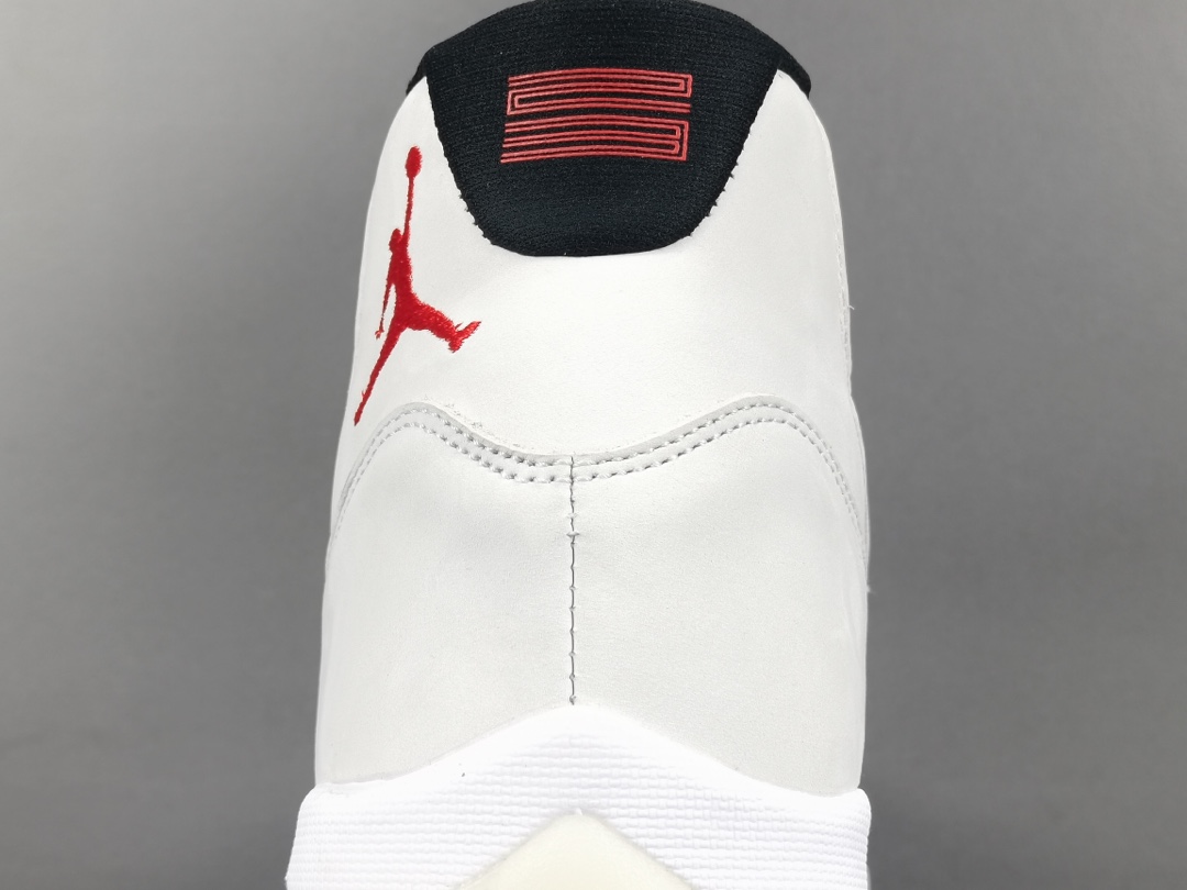 Nike Air Jordan 11 Retro HighPlatinum Tint 378037-016
