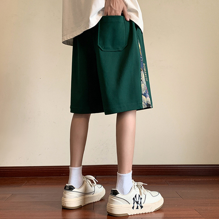 Embroidered casual shorts Oversized sports pants