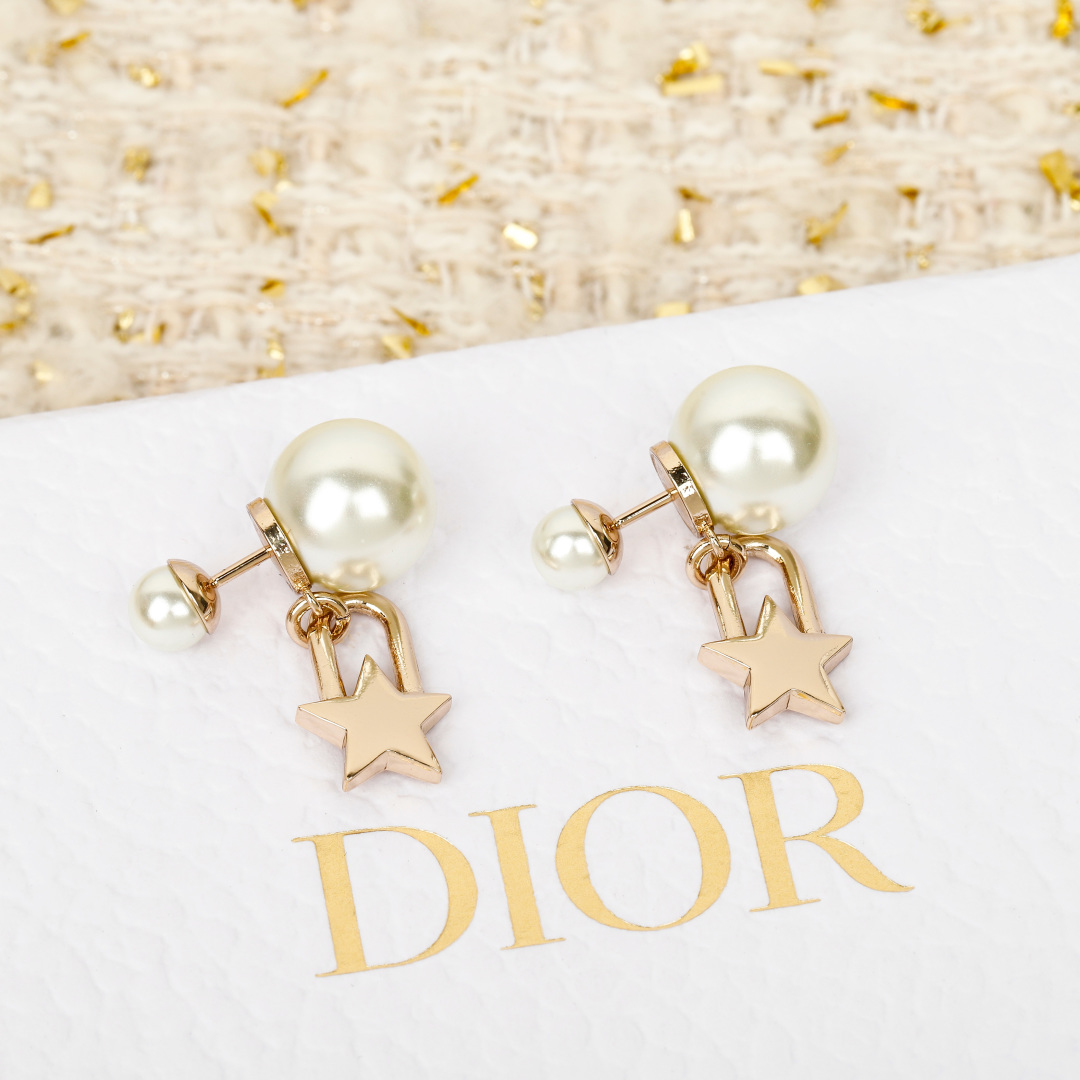 Dior Pentagram Pearl Earrings