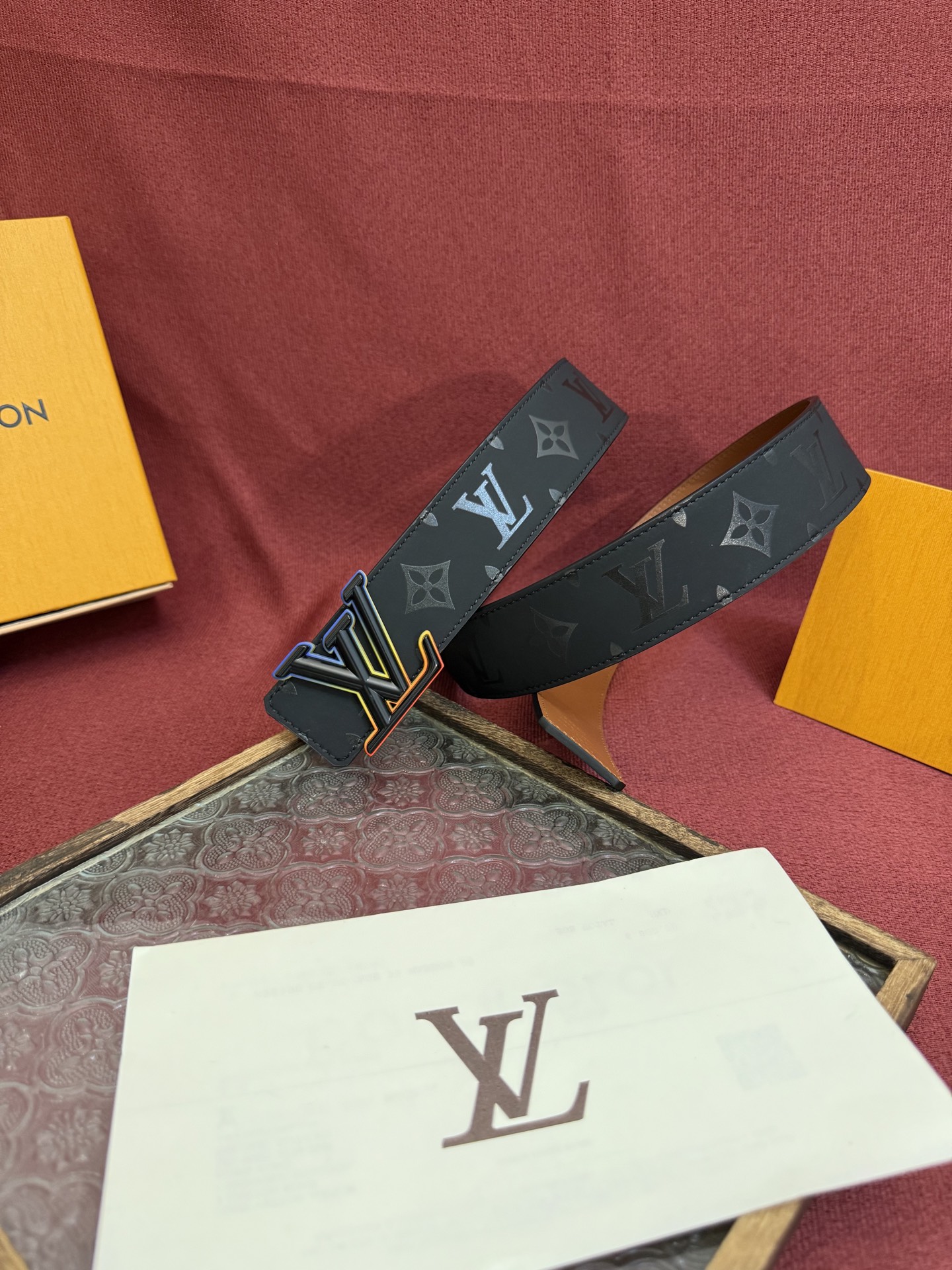 Louis Vuitton Classic Embossed Double-Sided Men's Belt 4CM Width