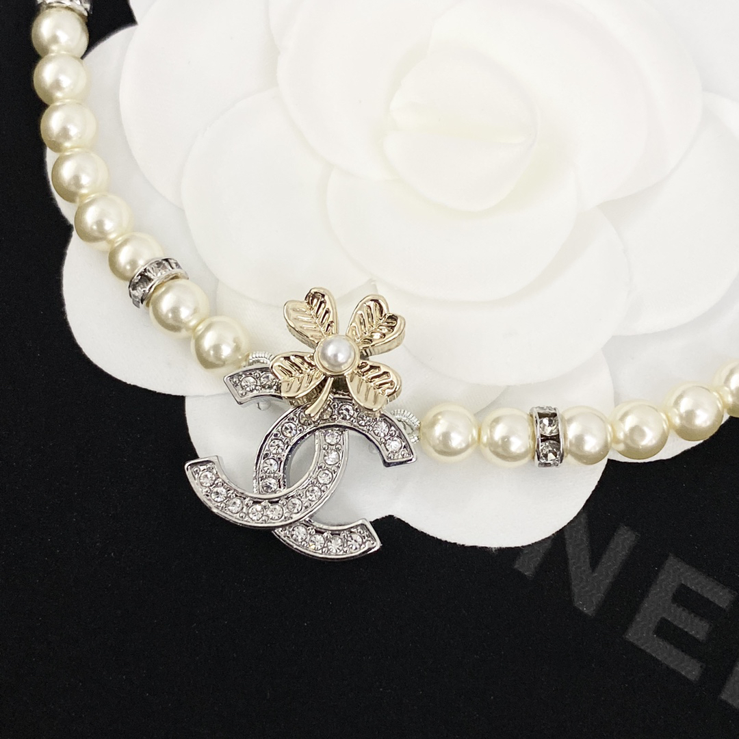 CHAN 24 Two-tone Four-leaf Clover Diamond Pearl Necklace